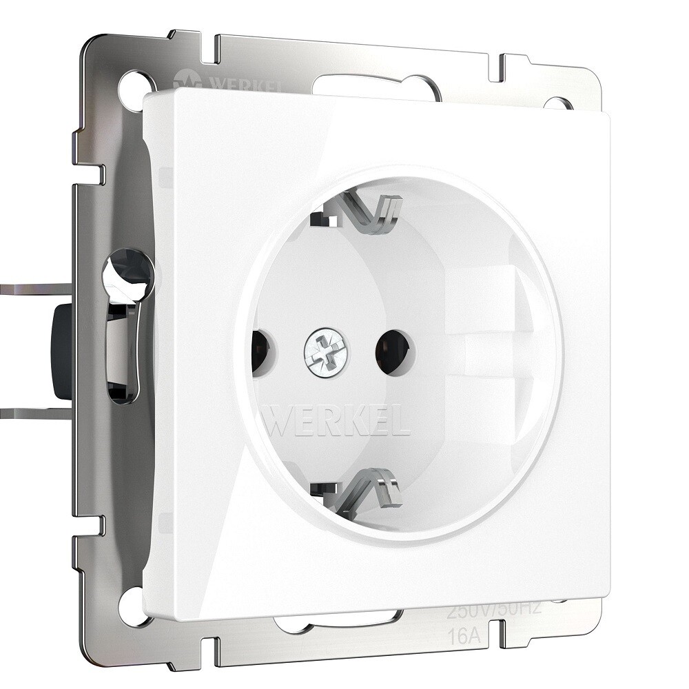 Розетка Werkel встраиваемая белая (a051127)