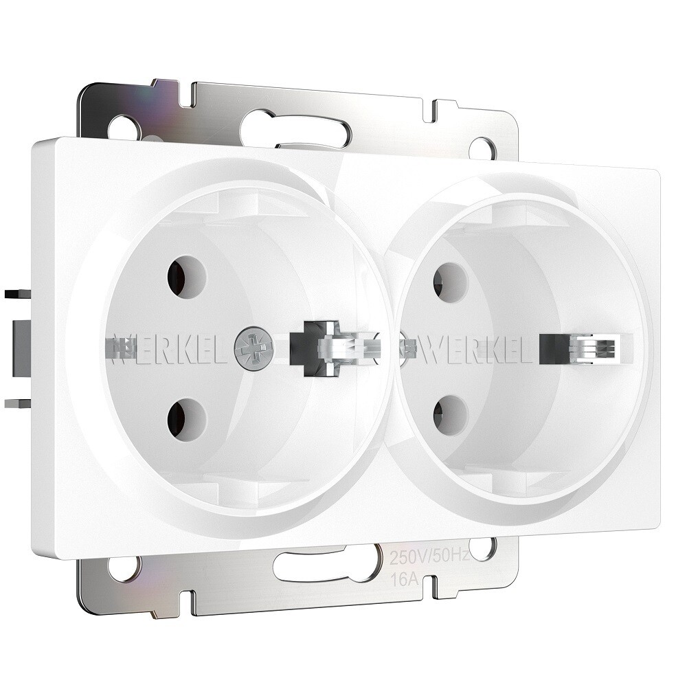 Розетка Werkel встраиваемая белая (a051129)