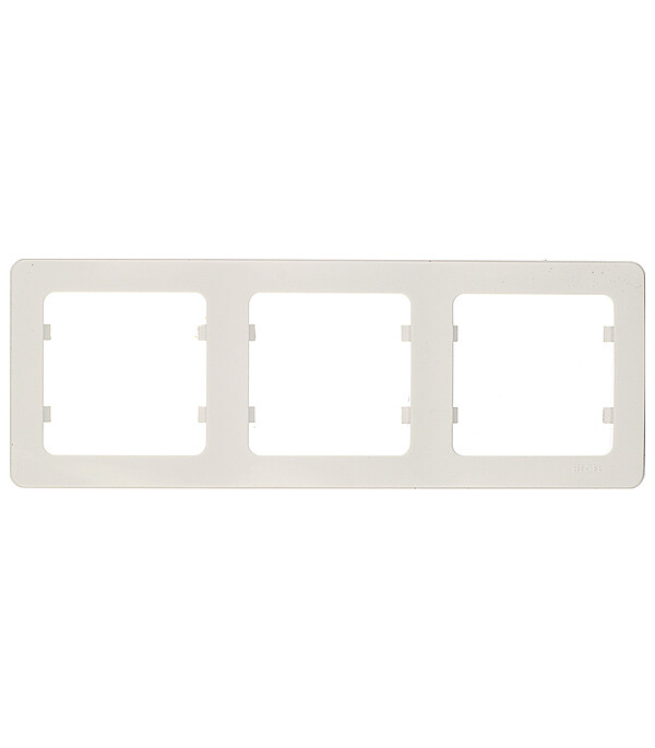 Рамка Hegel Master трехместная белая (Р403)