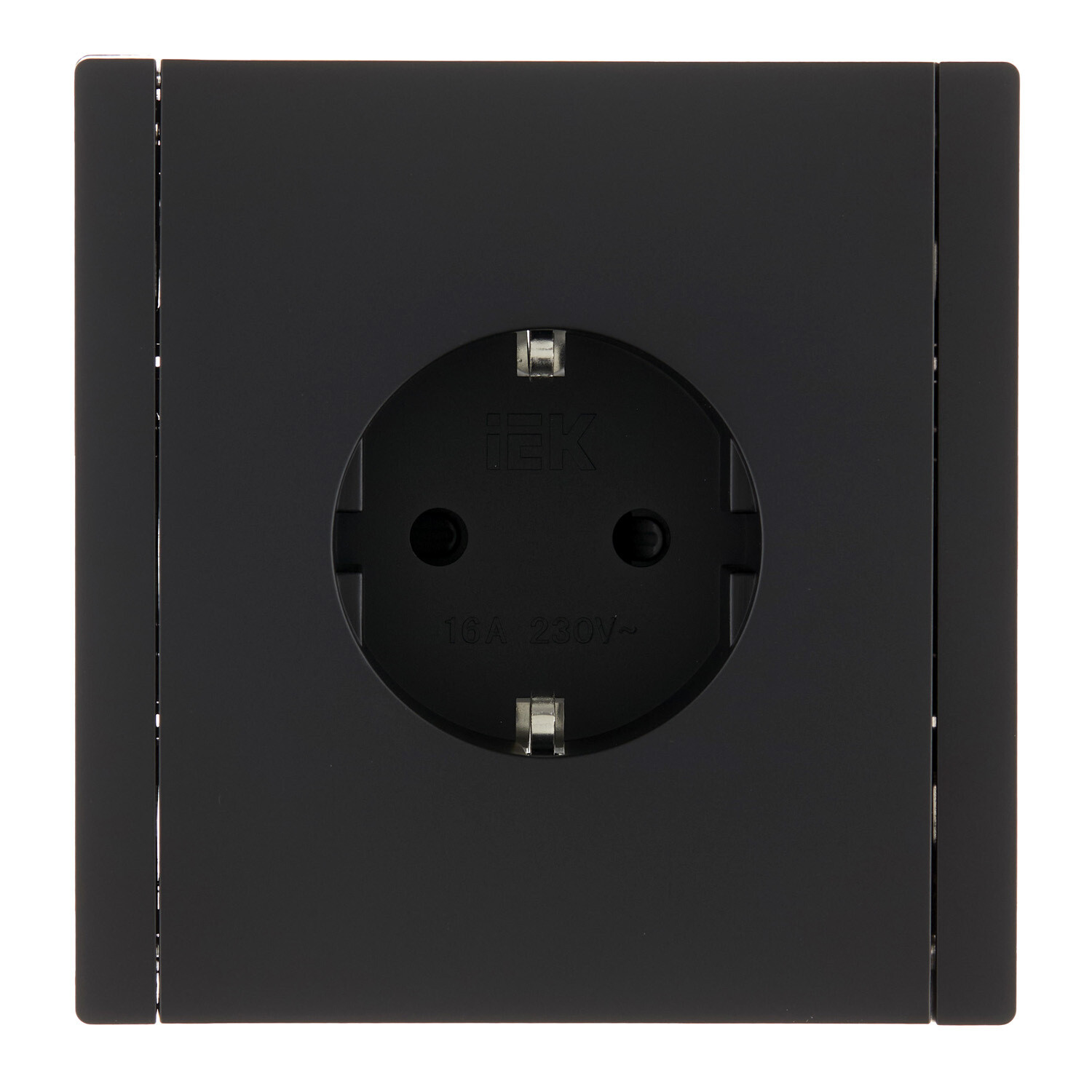 Розетка IEK Forte&Piano FP113 встраиваемая черная со шторками (FP-R14-16-1-K02)