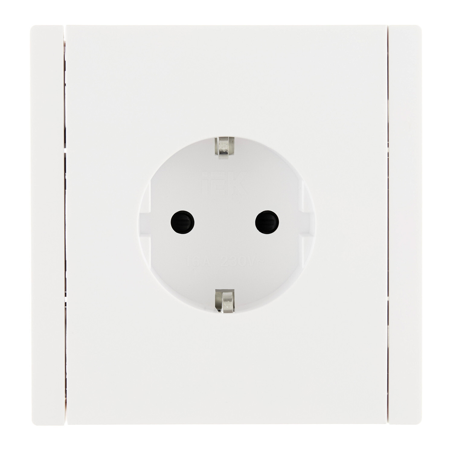 Розетка IEK Forte&Piano FP213 встраиваемая белая со шторками (FP-R14-16-1-K01)