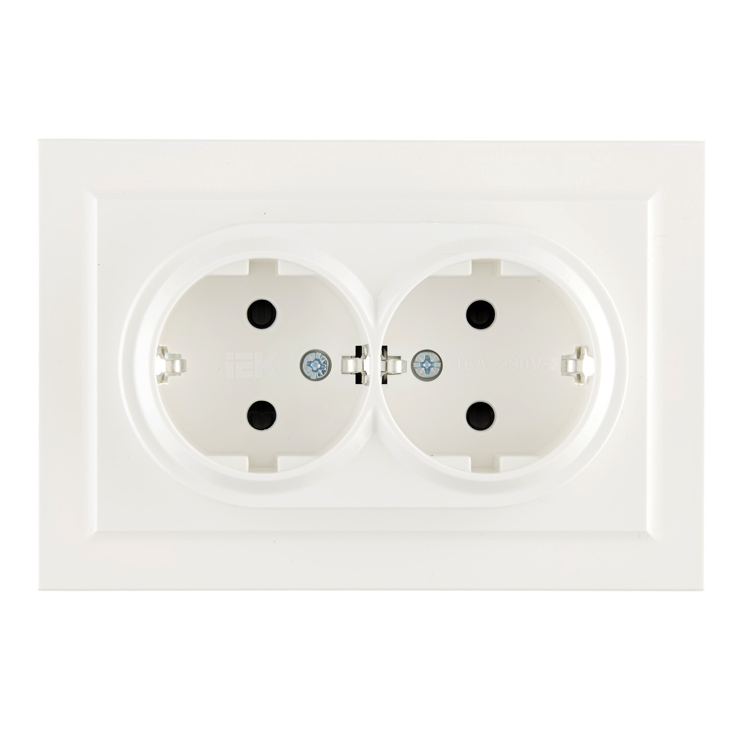 Розетка IEK Brite РСш12-3-БрБ встраиваемая белая со шторками (BR-R24-16-K01-F)